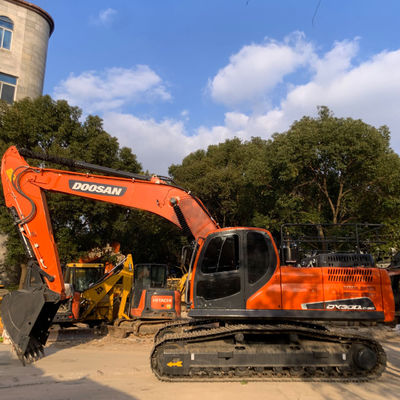 Sürücü Türü Kullanılan DOOSAN DX300LC-9C Kazı Makinesi Toprağı Taşıyan Makineler 30215 kg