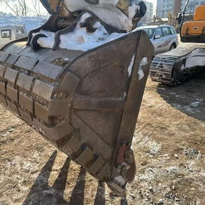 Sarı Hyundai 305 Kullanılmış Ekskavator Kazıcısı 198kw 1900rpm İkinci El İnşaat Makinesi