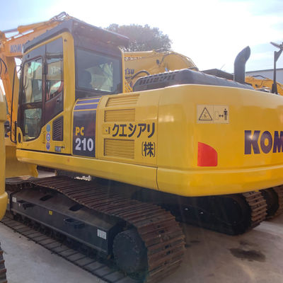 Komatsu Pc210 Kullanılmış İnşaat Ekipmanı İkinci El Kazma Makinesi 20630kg