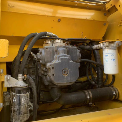 Sürünen Tipi Komatsu Pc220 İkinci El Ekskavatör 23100kg 1m3 kova Kapasitesi