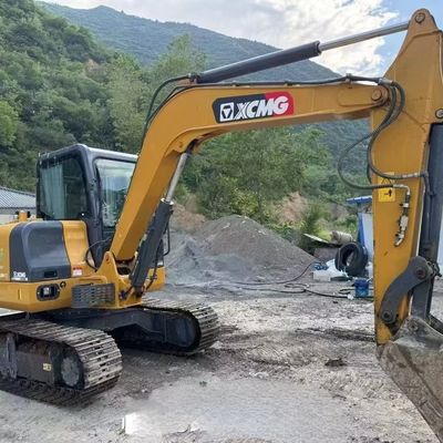 Dizel motorlu mini kazıcı kazıcı XCMG XE60DA Hidrolik sürünen kazıcı