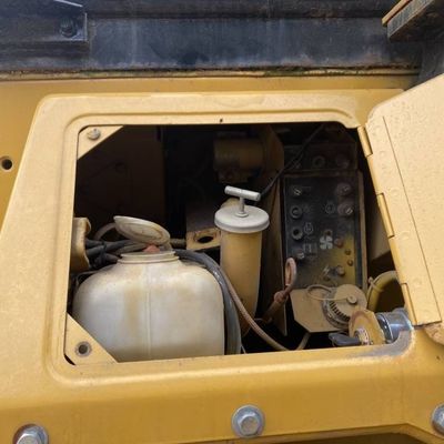 Güçlü Kullanılmış Cat D5N Bulldozer 120HP Madencilik Endüstrisi için Yer Kaldırıcı